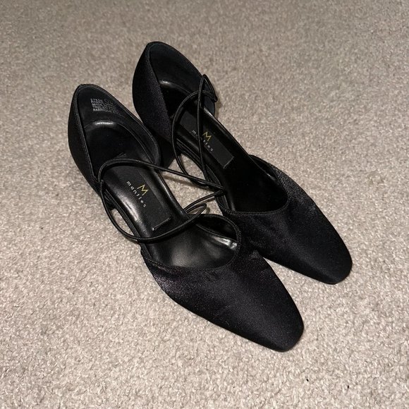 Vintage Mantles Black Closed Almond Toe Pumps Heels 3 Inch 3” Size 7 - Picture 2 of 8